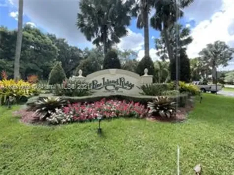 9471 Evergreen Place Davie FL 33324