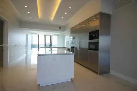 5000 Island Estates Drive Aventura FL 33160
