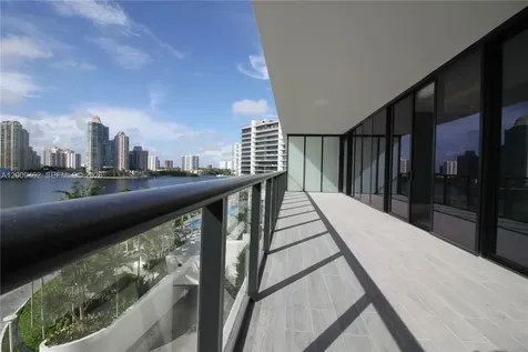 5000 Island Estates Drive Aventura FL 33160