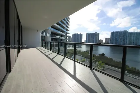 5000 Island Estates Drive Aventura FL 33160