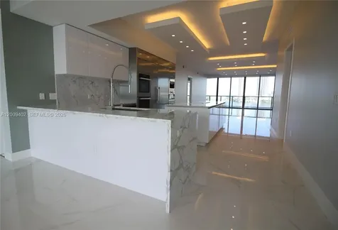 5000 Island Estates Drive Aventura FL 33160