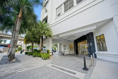 999 SW 1st Avenue Miami FL 33130