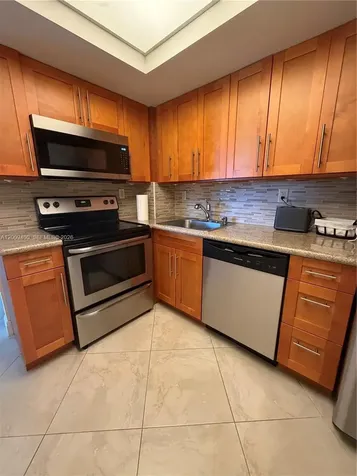 3180 S Ocean Drive Hallandale Beach FL 33009