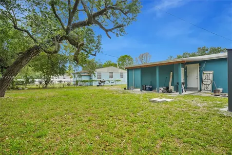 2113 NW 93rd Street Miami FL 33147