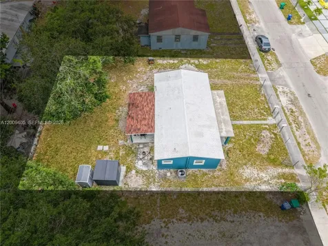 2113 NW 93rd Street Miami FL 33147