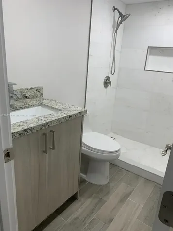 8425 NW 8th Street Miami FL 33126