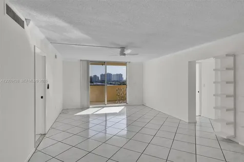 1833 S Ocean Drive Hallandale Beach FL 33009