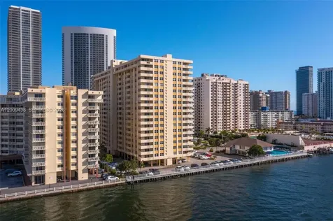 1833 S Ocean Drive Hallandale Beach FL 33009