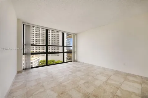 600 NE 36th Street Miami FL 33137