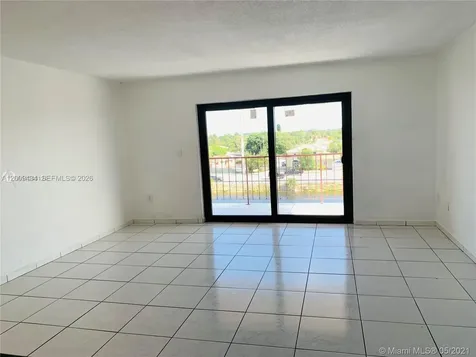 1325 W 68th Street Hialeah FL 33014