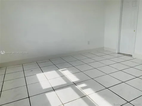 1325 W 68th Street Hialeah FL 33014