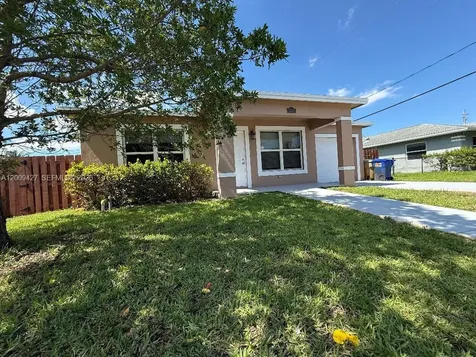 2713 NW 6th Street Pompano Beach FL 33069