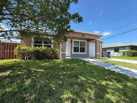 2713 NW 6th Street Pompano Beach FL 33069