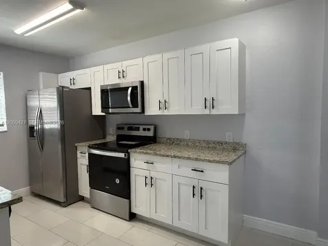 2713 NW 6th Street Pompano Beach FL 33069