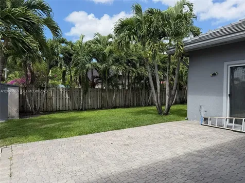 2242 NW 129th Avenue Pembroke Pines FL 33028