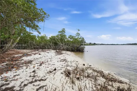 18200 49 Terrace N Jupiter FL 33458