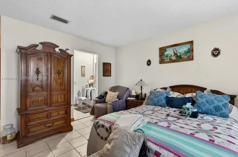 14313 SW 100th Lane Miami FL 33186