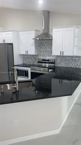1198 SW Ingrassina Avenue Port St. Lucie FL 34953