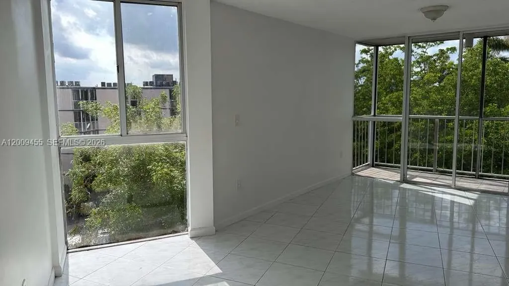 6995 NW 186th Street Hialeah FL 33015
