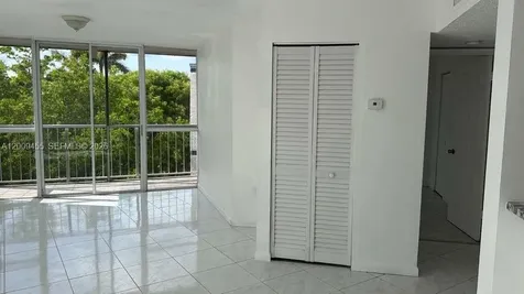 6995 NW 186th Street Hialeah FL 33015