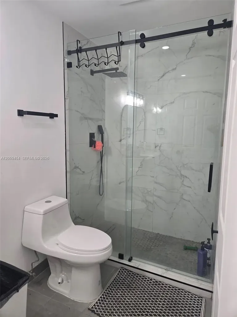 733 Riverside Drive Coral Springs FL 33071