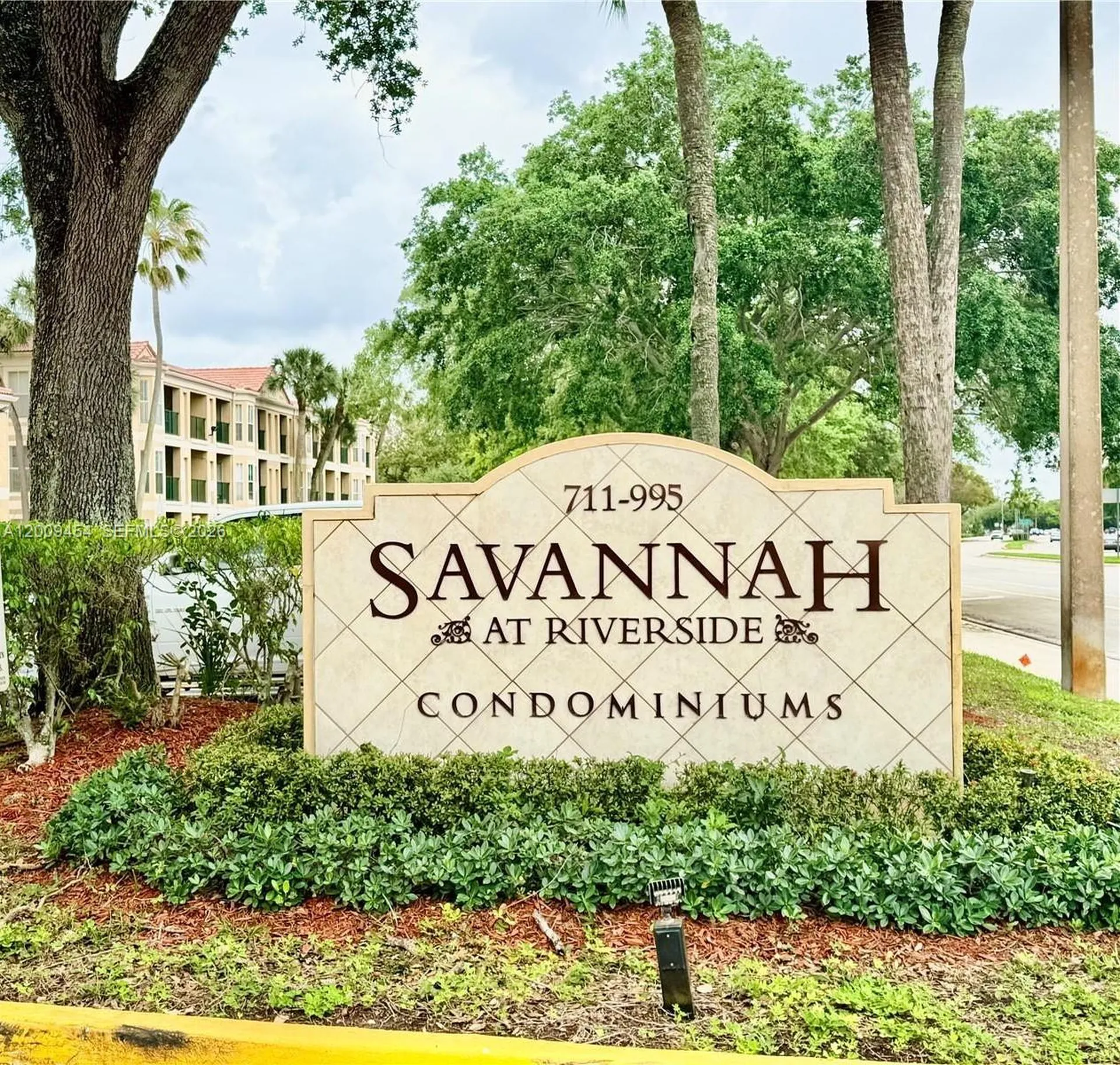 733 Riverside Drive Coral Springs FL 33071