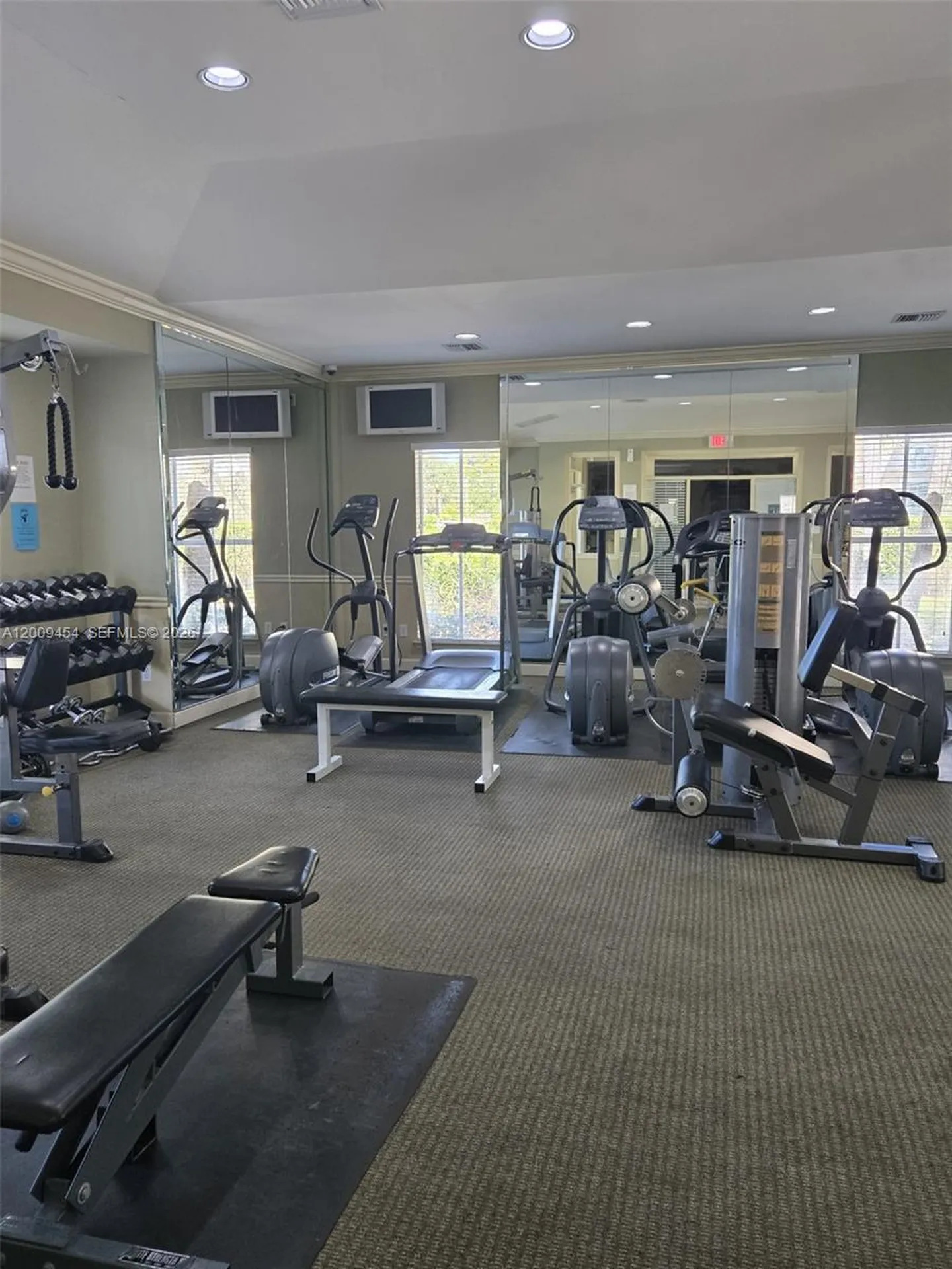 733 Riverside Drive Coral Springs FL 33071