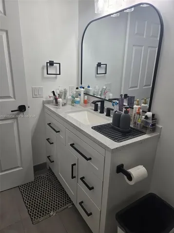 733 Riverside Drive Coral Springs FL 33071