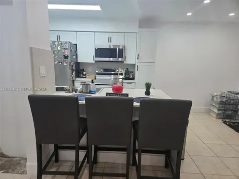 733 Riverside Drive Coral Springs FL 33071