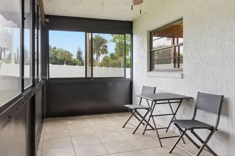 6125 Elsinore Circle Green Acres FL 33463