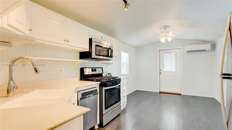 1101 Mastic Street Islamorada FL 33036