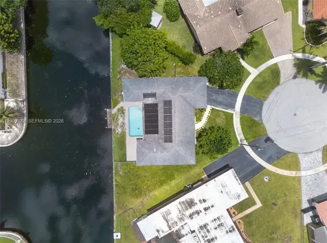 6091 SW 14th Street Plantation FL 33317