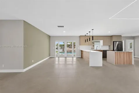 6091 SW 14th Street Plantation FL 33317