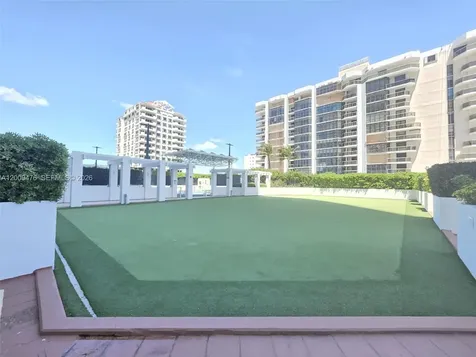 6365 Collins Avenue Miami Beach FL 33141