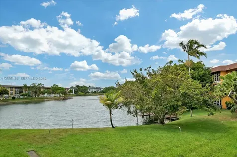 5260 NW 11th Street Plantation FL 33313