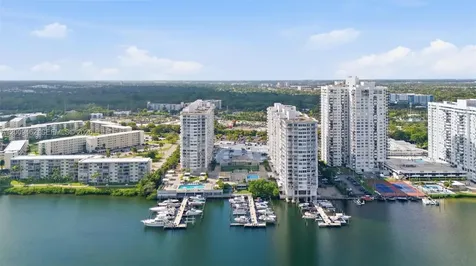 18071 Biscayne Boulevard Aventura FL 33160