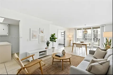 18071 Biscayne Boulevard Aventura FL 33160