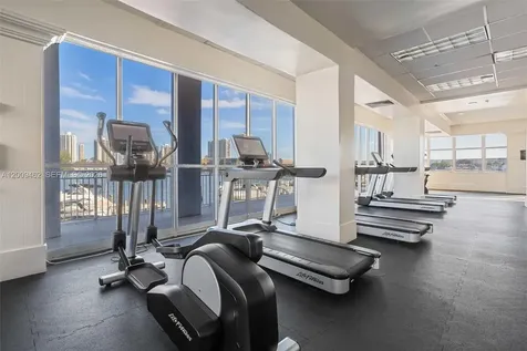 18071 Biscayne Boulevard Aventura FL 33160