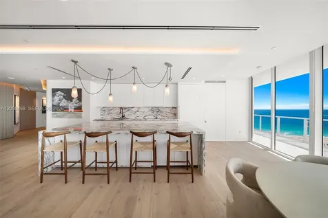 100 S Pointe Drive Miami Beach FL 33139