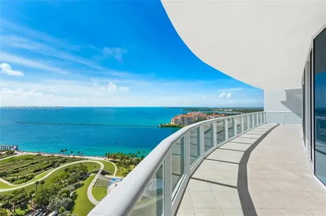 100 S Pointe Drive Miami Beach FL 33139