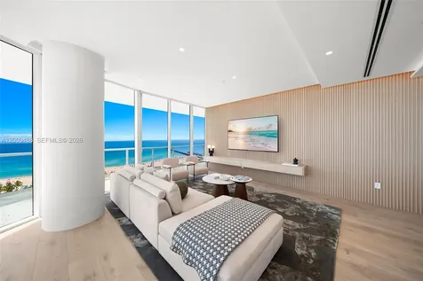 100 S Pointe Drive Miami Beach FL 33139