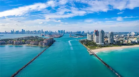 100 S Pointe Drive Miami Beach FL 33139