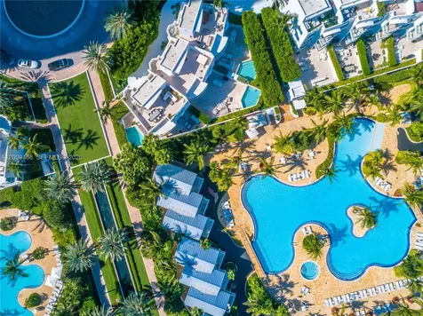 100 S Pointe Drive Miami Beach FL 33139