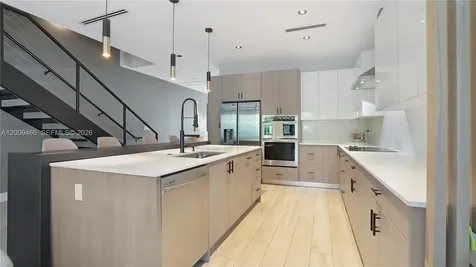 1371 SW 22nd Terrace Miami FL 33145