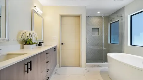 1371 SW 22nd Terrace Miami FL 33145
