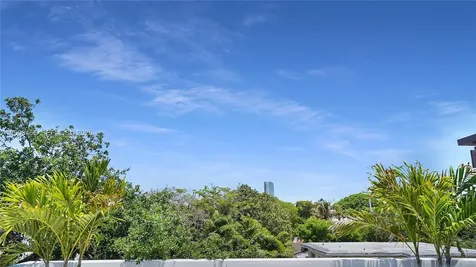 1371 SW 22nd Terrace Miami FL 33145