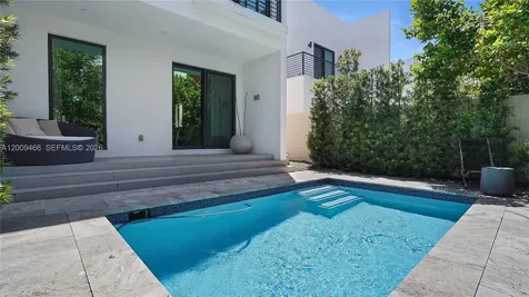 1371 SW 22nd Terrace Miami FL 33145