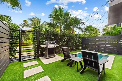 1056 N Victoria Park Road Fort Lauderdale FL 33304
