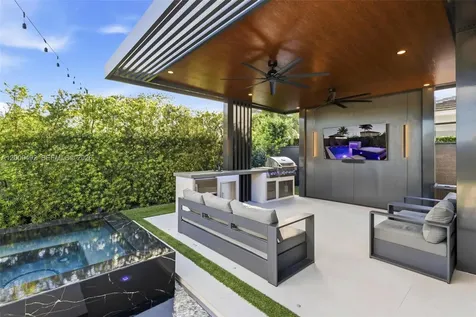 16314 SW 57th Street Miami FL 33193