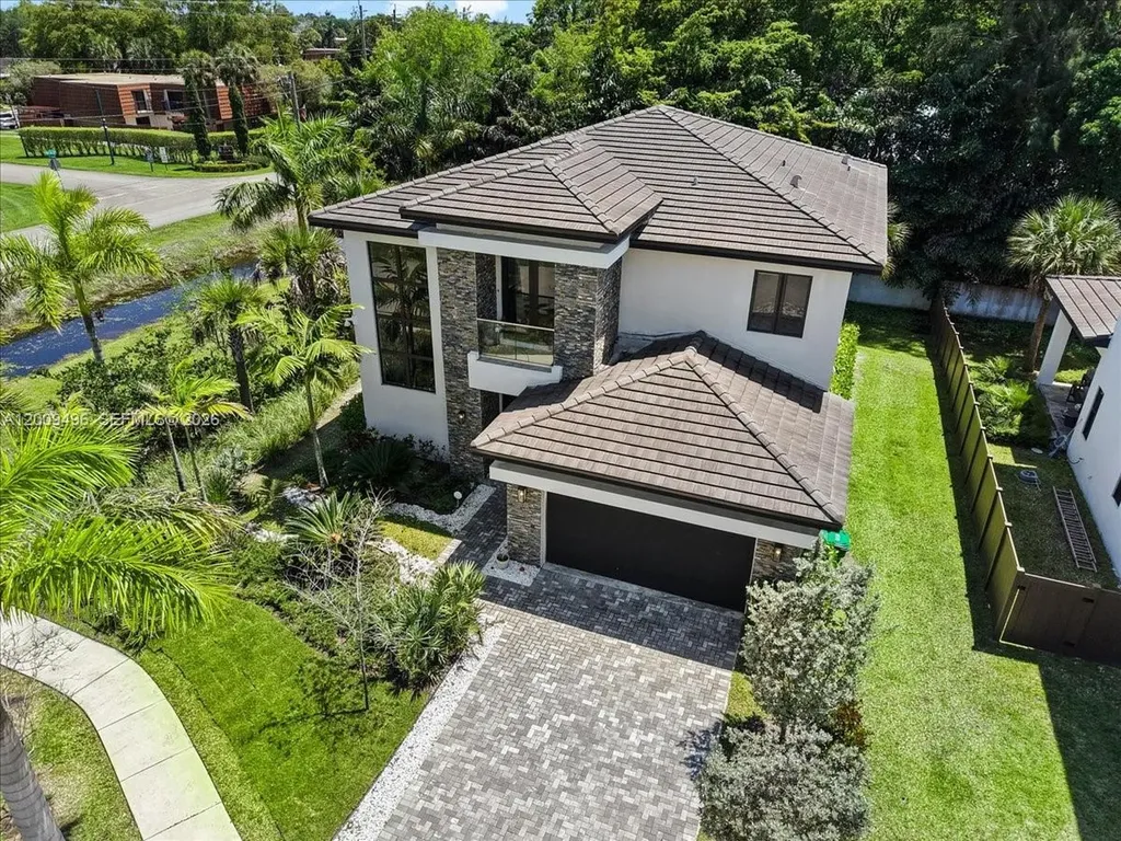 12120 Rhino Oaks Drive Davie FL 33325